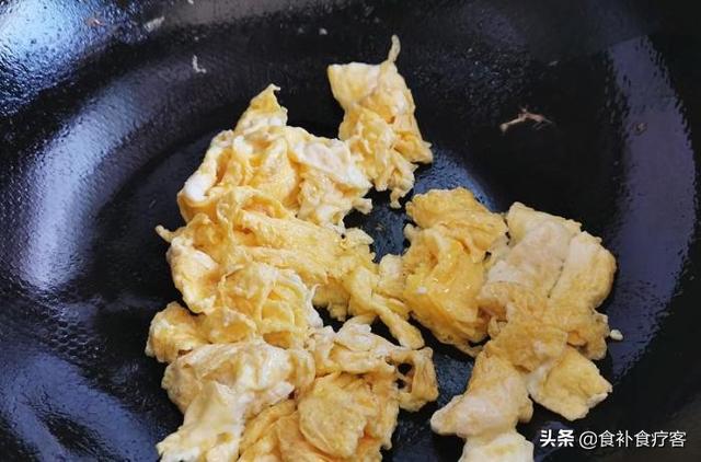 爆炒鱼籽的鱼籽，鱼籽做法（孩子应该经常食用）