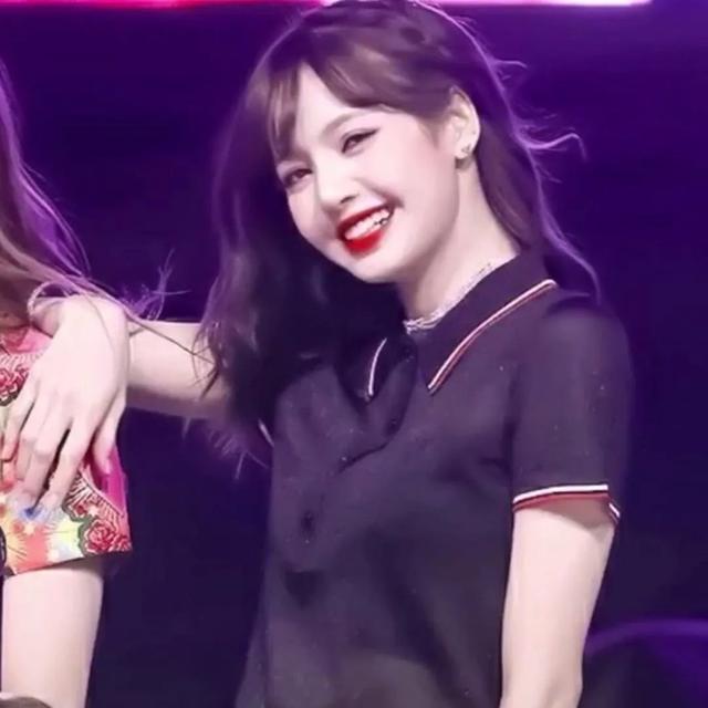 闺蜜四人头像一人一张，闺蜜四人头像微信（两人、四人都有哦）