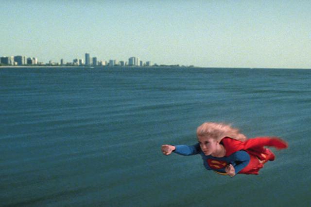 女超人详细解析，八十年代经典科幻片《女超人》