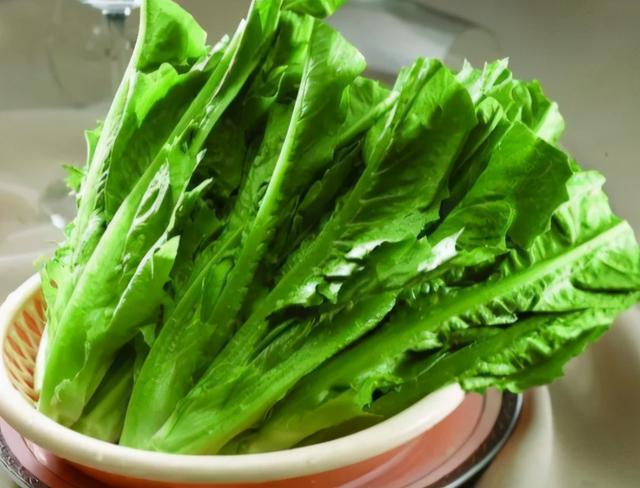 清炒油麦菜的做法，素炒油麦菜的做法（大厨说多加1个步骤）