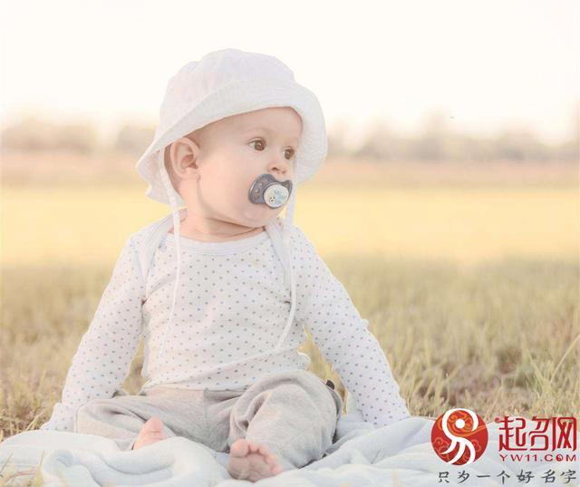 男孩带官运大气的名字，男孩带官运大气的名字一个字（超凡脱俗的宝宝好名）