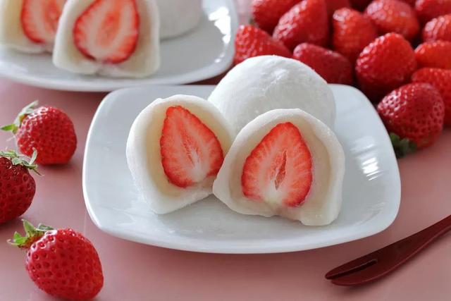 冬天的草莓怎么吃，冬天的草莓还能这样吃
