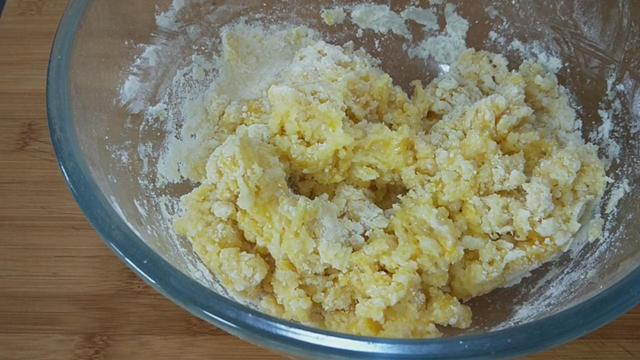 怎样在家做饼干，怎样在家做饼干简单做法（面粉里加2个鸡蛋）