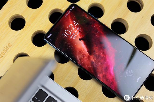 红米k20pro屏幕（请取下有色眼镜来看Redmi）