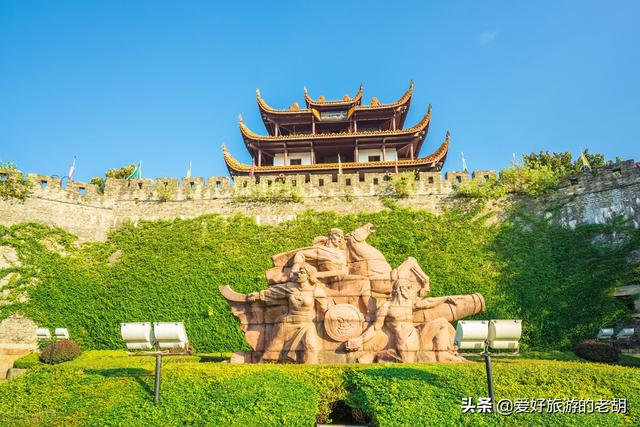 长沙有什么好玩的地方，长沙有什么好吃的特色美食（大部分人只去了2个地方）