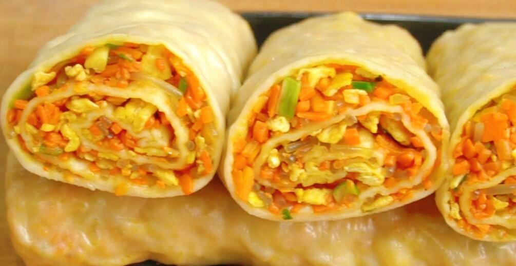 【胡蘿卜千層卷】做法步驟圖 我家一周吃5次 比餡餅香-起舞食譜網