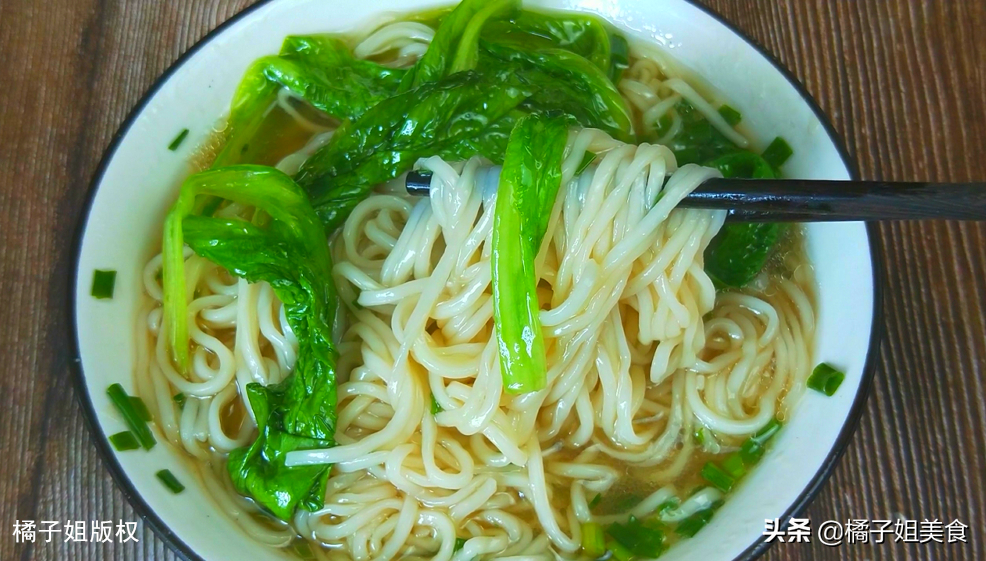 图片[8]-【葱油面】做法步骤图 香味浓郁 大人孩子都爱吃-起舞食谱网