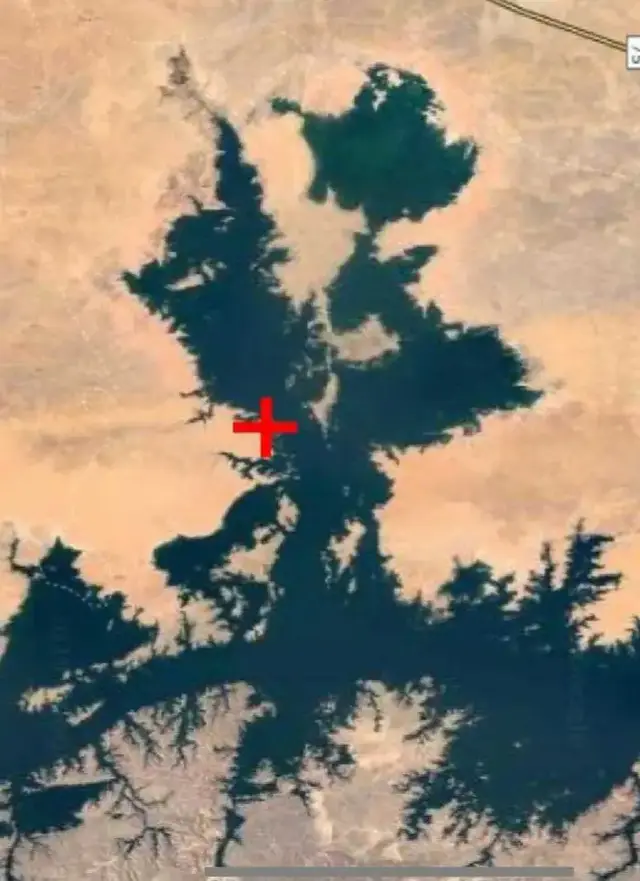 泽的意思，泽的意思 起名（泽字金文象形原型）