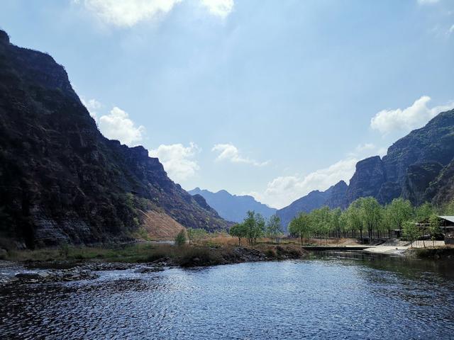 十渡一日游团购，北京周边自驾游秋天（<孤山寨和东湖港指南>）