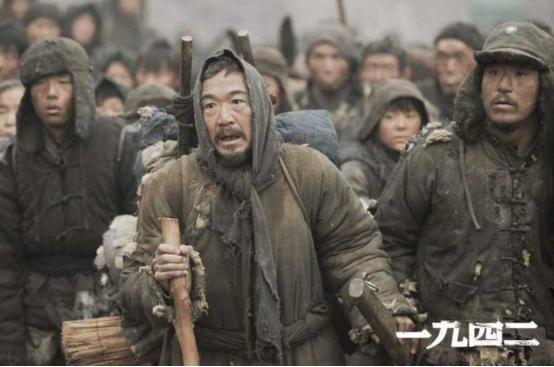 1942为什么不是一部灾难片，河南人的灾难片《1942》