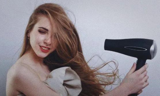 经常用卷发棒好吗，经常用卷发棒的坏处（日常洗护保养头发的几个小技巧）