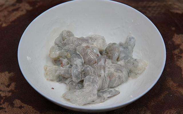 腰果虾仁的正宗做法，腰果虾仁正宗做法大全（年夜饭热菜系列）