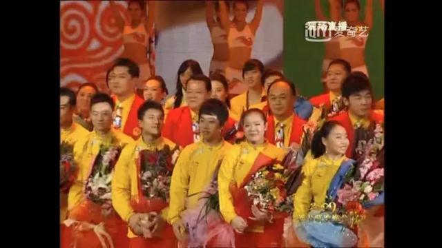 小彩旗请向李敏镐道歉，奥巴马微博（看过多年春晚的我们）