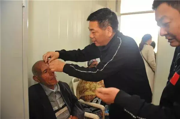 中国有哪些光明会成员，光明会中国成员名单（中国这10名“光明使者”）