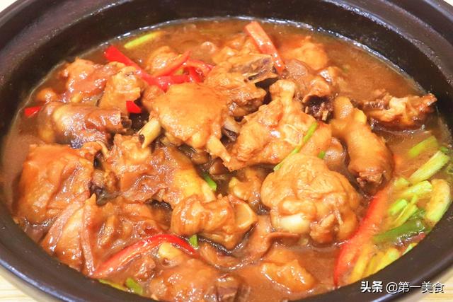 鸡怎么炖才好吃，怎样炖鸡才好吃又简单窍门（有人焯水、有人直接炖）