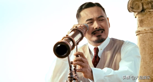 张麻子是什么梗，《让子弹飞》为什么张麻子戴的是九筒