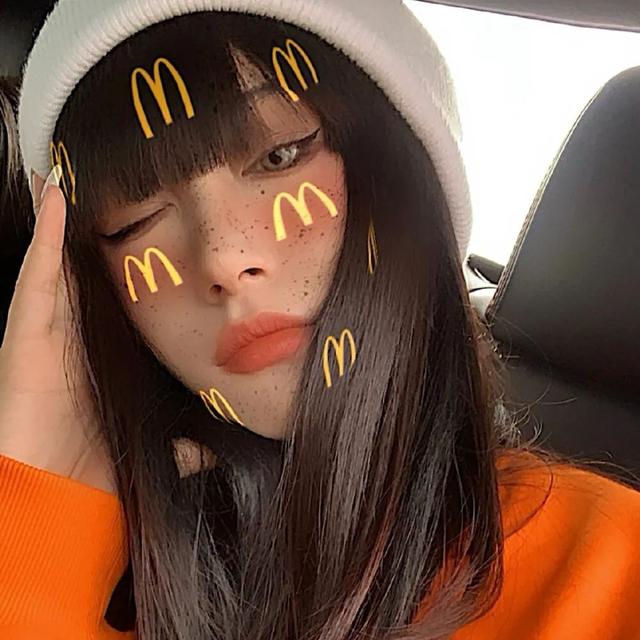 最凉不过人心图片，最凉不过人心，微信头像（也觉得冷可我不会拥抱别人）