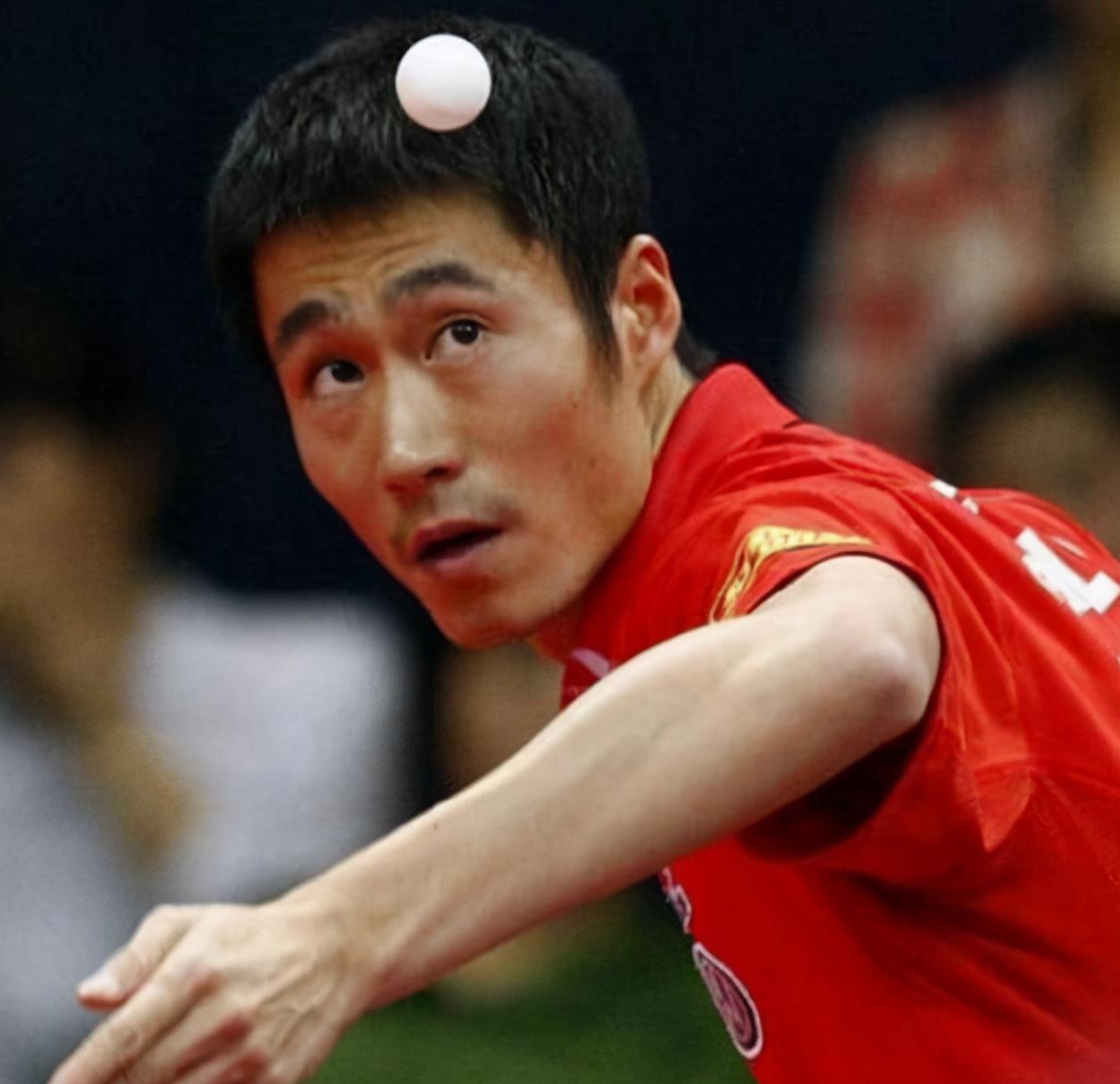 说两人不合适,一些偏执的网友还在网上谩骂赵薇,王励勤和赵薇承受巨大