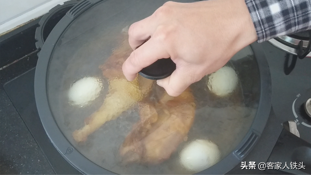 鸡腿焖饭的做法，跟广东大厨学的鸡腿饭