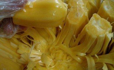 蜜菠萝丝怎么吃，蜜菠萝丝怎么吃最好（菠萝蜜的细长丝扔了这么多年）