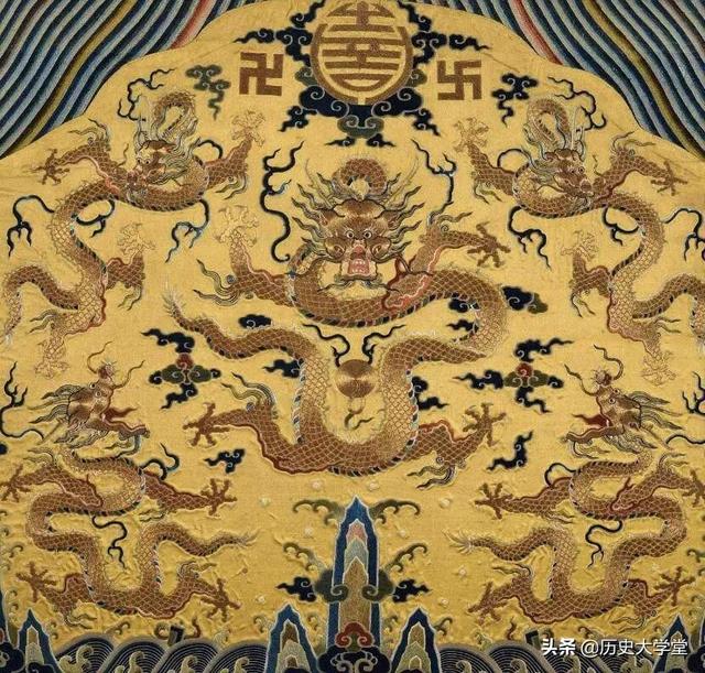 雍正之后是谁继位，乾隆是雍正的第几子（至少一半功劳属于其儿子弘历）