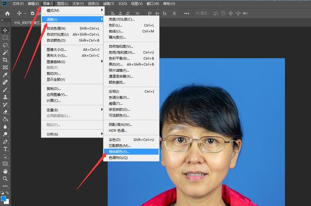 小2寸照片尺寸是多少（证件照尺寸及更换背景颜色教程）