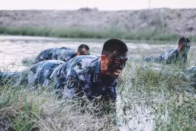 马革裹尸还全诗，金戈铁马去马革裹尸还全诗（致敬所有的中国军人）