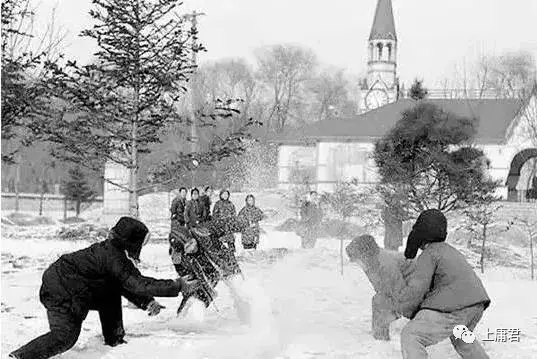 为什么在炉火中加入湿煤火会更旺，为什么加湿煤,火会更旺（冬天里的煤火和火炕的记忆）