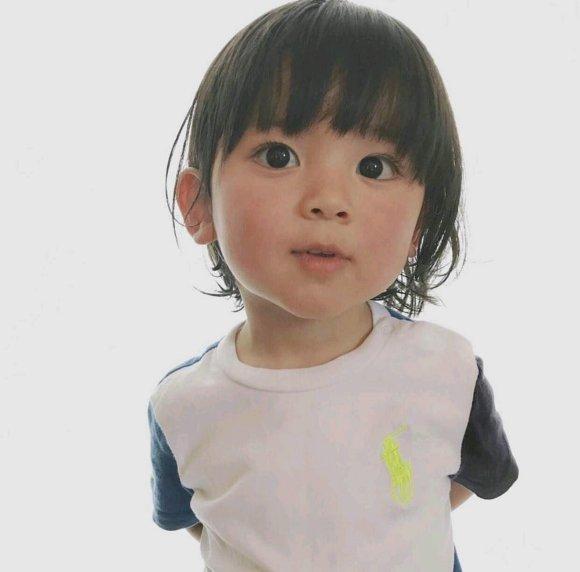 韩国网络最红女孩，韩国颜值超高的小女孩，超可爱，微信头像（2岁大眼萌妹火遍日本）