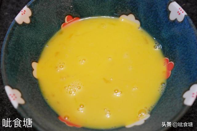 炒黄瓜怎么做好吃，鸡蛋炒黄瓜怎么做好吃（好吃好看的黄瓜炒虾仁）