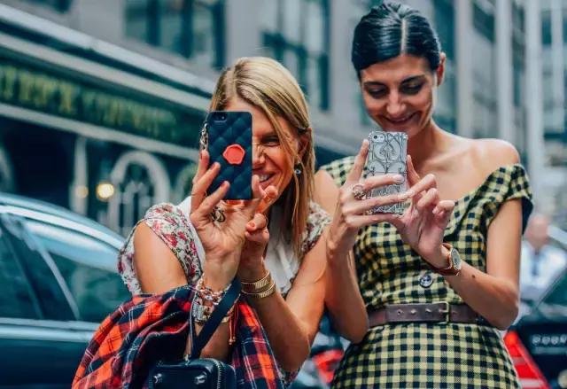 千鸟格什么意思,千鸟格含义是什么(今秋一定要穿格纹) 千鸟格什么意思,千鸟格含义是什么(今秋一定要穿格纹)