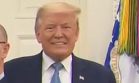 盘点世界18个最恐怖的旗帜，世界上最古老的旗帜（特朗普笑着对外公布太空部队军旗）