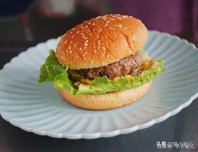 牛肉汉堡肉饼做法，原来自己做起来这么简单