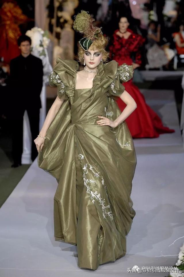 迪奥经典之作服装图，<迪奥>2007秋冬高定系列