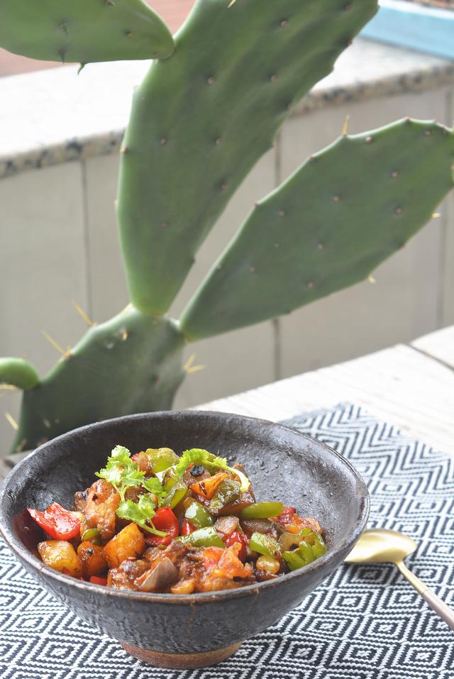 中餐厅干烧鱼的做法，干烧鱼怎么做法（王俊凯做的最认真的一道菜）