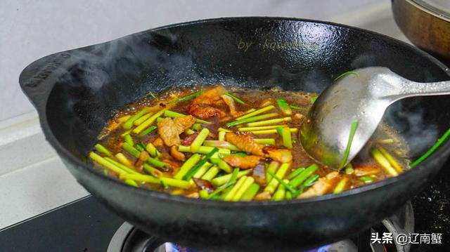 怎样做美味的豆芽牛肉卤面，黄豆芽肉卤面条的做法大全（河南人做蒸面条）