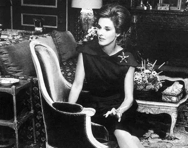 mk包包属于什么档次，MK包包属于什么档次（这五个颜值与质感均在线的包包品牌）