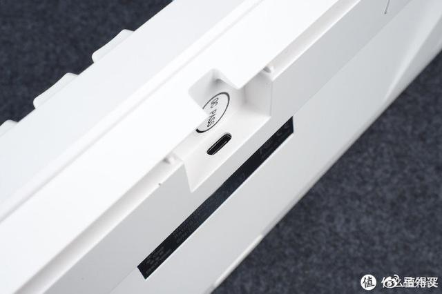 高斯机械键盘怎么样，高斯键盘百度百科（高斯GM108D双模机械键盘评测）