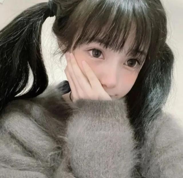 个性十足    徒手摘星，个性十足的签名（偷看两个少年徒手摘星图片）