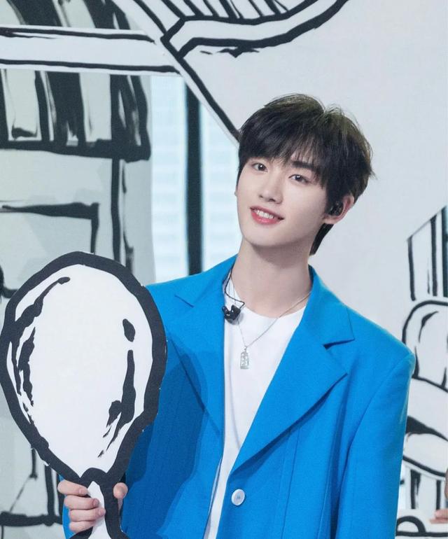 丁程鑫体重多少，丁程鑫体重（尹正陈都灵）