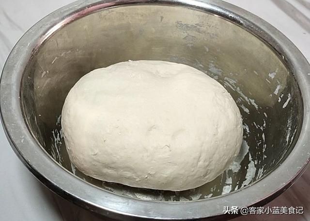 白萝卜包子素馅怎么做好吃，萝卜丝水饺子馅怎样做好吃（最健康的萝卜素馅做法）