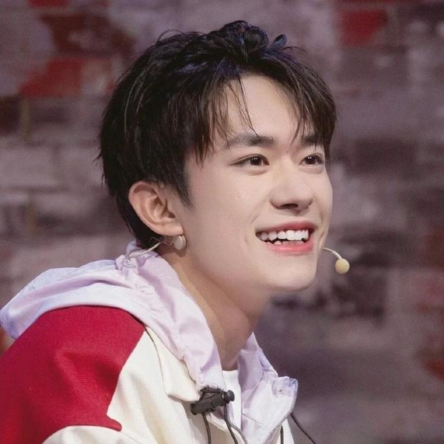 tfboys头像，TFBOYS微信（明星头像壁纸）