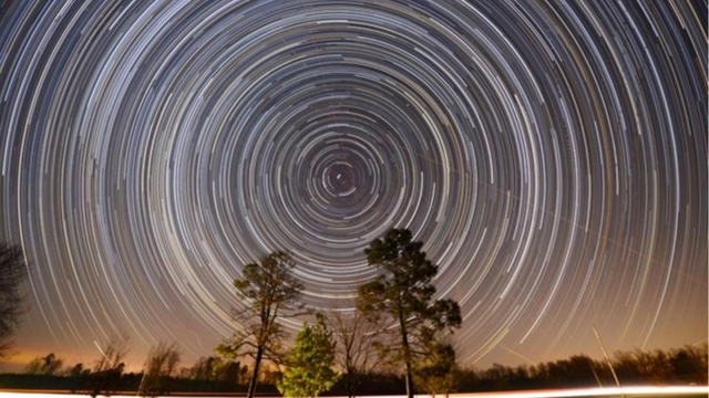 怎样确定北极星，首先 需要找到北斗星