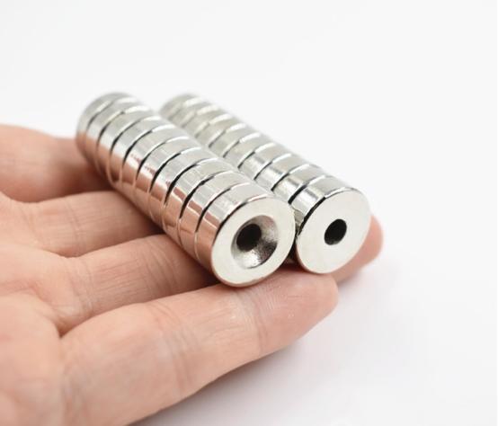 强磁铁是做什么用的，什么叫强磁铁（使用时需要注意哪些事项）