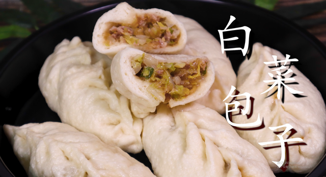 白菜包子馅怎么做好吃，夏天怎么做白菜馅包子（白菜包子这样调馅太香了）