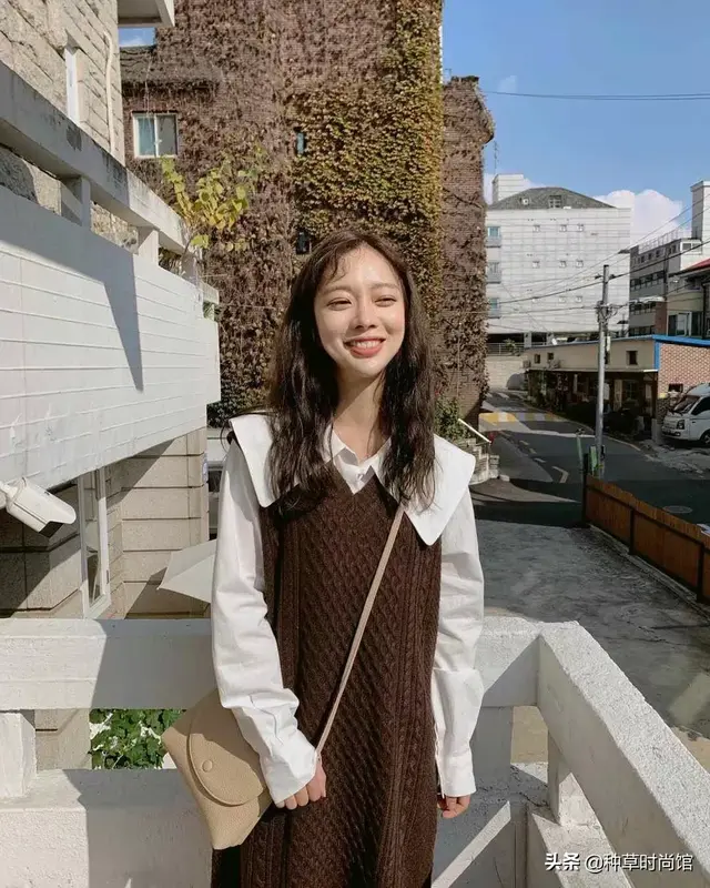 彼得潘领是娃娃领吗，彼得潘领图片（“彼得潘领”太火了）