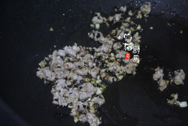 没有蒸架怎么隔水蒸东西（掌握好关键2步）