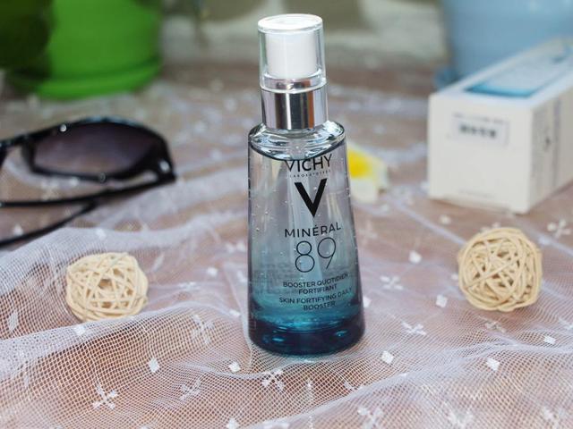 肌底液哪个品牌好，肌底液哪个牌子好（小黑瓶C位出道）