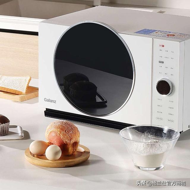 微波炉用途，大型商用微波炉（大大减轻烹饪负担）