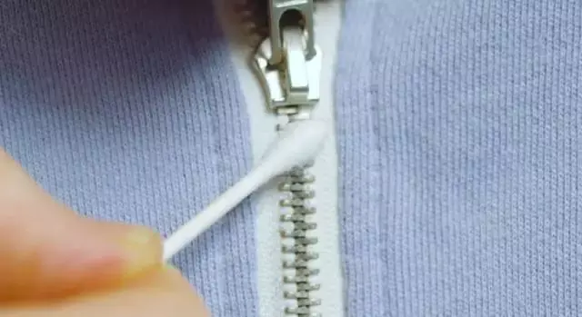 裤子起球怎么快速去掉，衣服起毛用什么办法把它去掉（裤子不合身……教你一招）